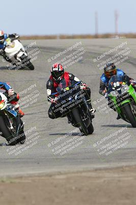 media/Nov-26-2023-TrackDaz (Sun) [[64ad8cfd8f]]/Mock Race/Outside Grapevine/